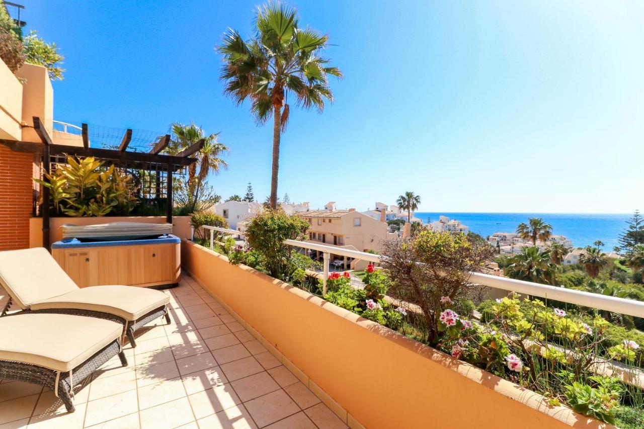 Malibu B3 Luxury 2br By Rafleys, Paronamic Sea Views Apartamento