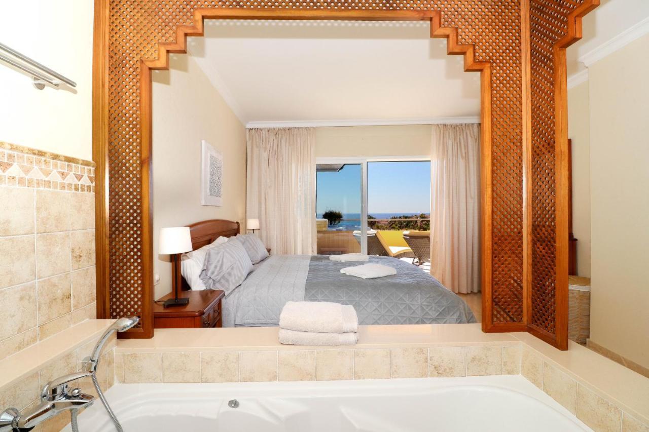 Malibu B3 Luxury 2br By Rafleys, Paronamic Sea Views